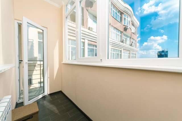 Апартаменты 1к Люкс на Жилянская 118 Киев-11